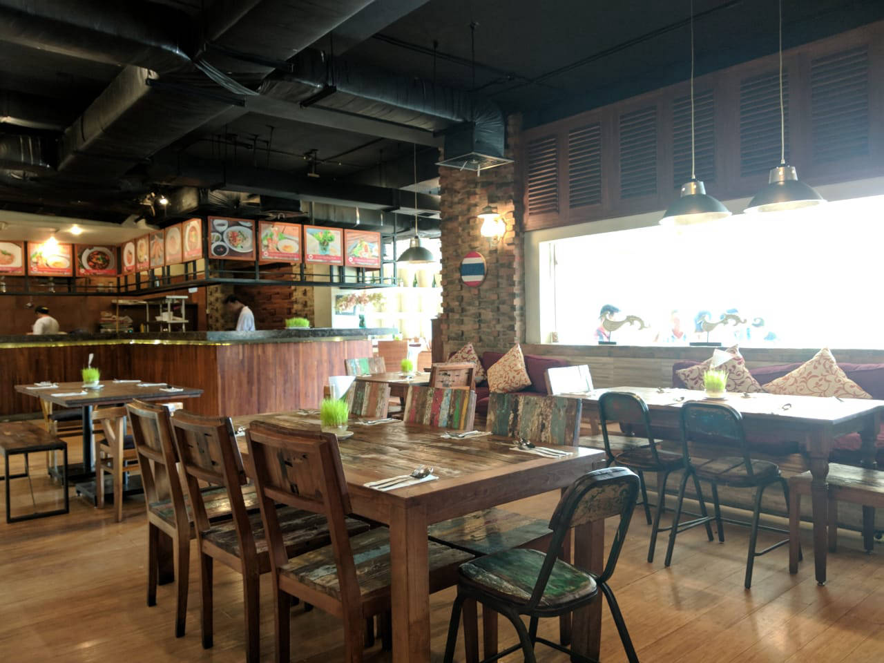 thinkAsia Noodle Bar